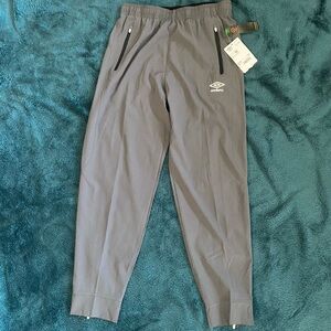 Umbro Boy’s Gray Jogger Pants with Zipper Pockets